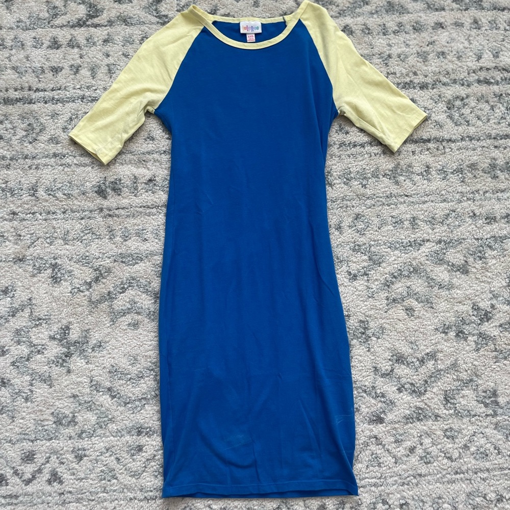 Lularoe fitted jersey dress in good condition. Size xxs